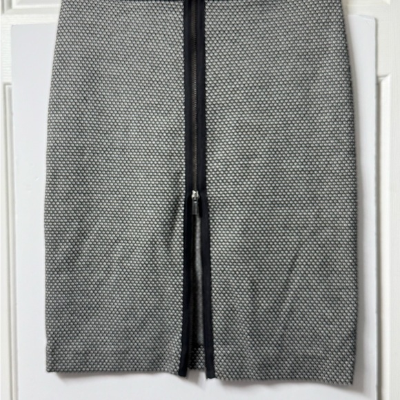 BCBG Max Azria, S, Black/White Skirt, decorative Black Elastic Waistband, NWOT - Picture 6 of 15